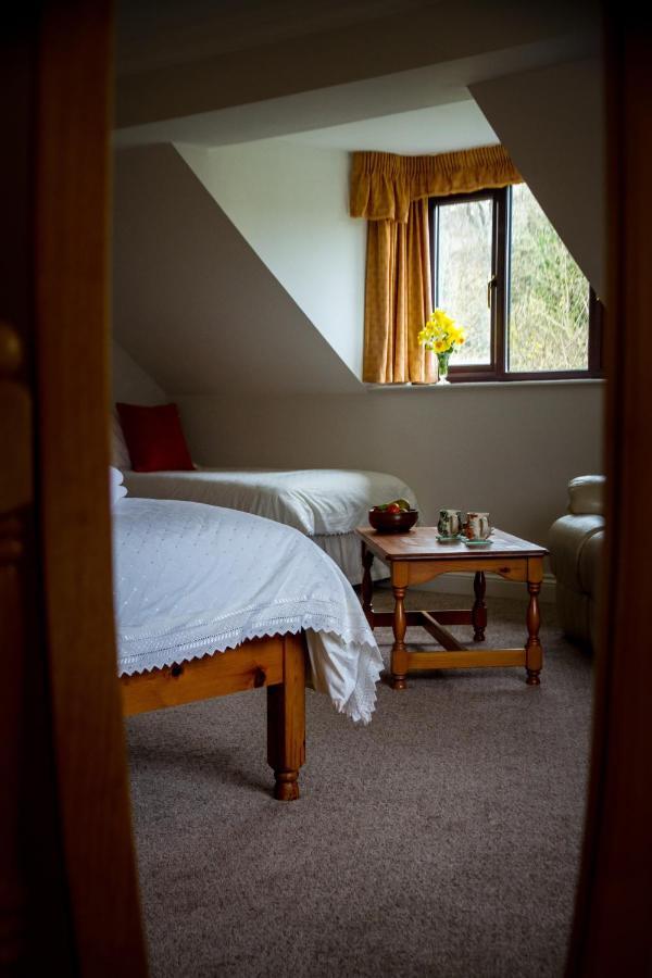 Sladesdown Farm Bed & Breakfast Totnes Exterior photo
